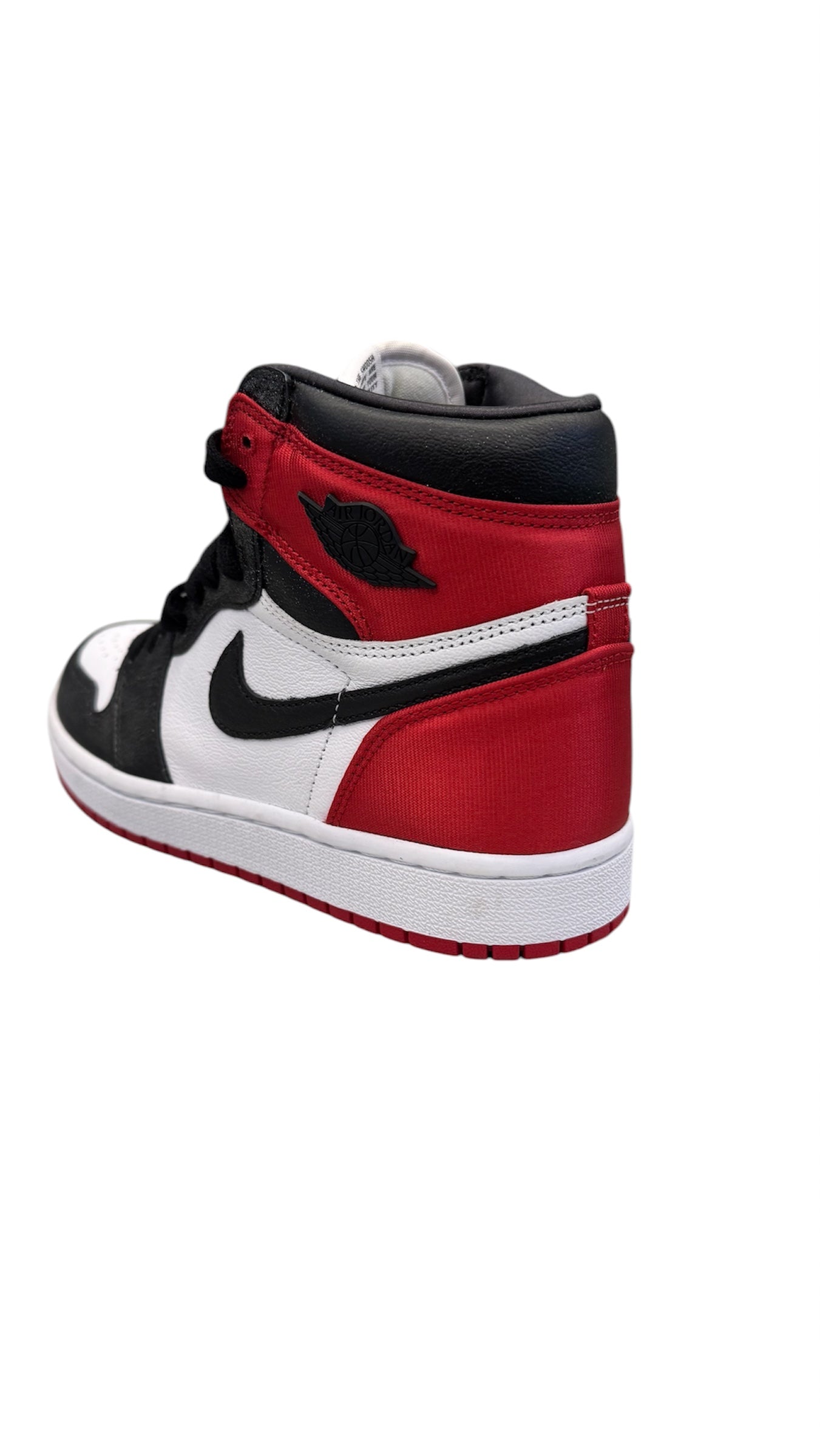 Air Jordan 1 Retro High Satin Black Toe